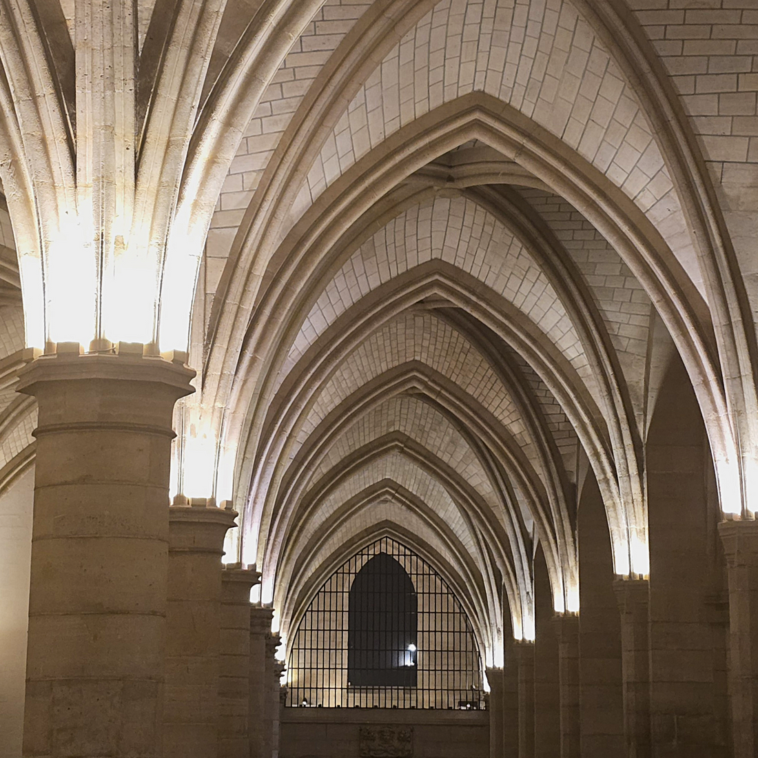 A Journey Through the Visible and Invisible Conciergeries