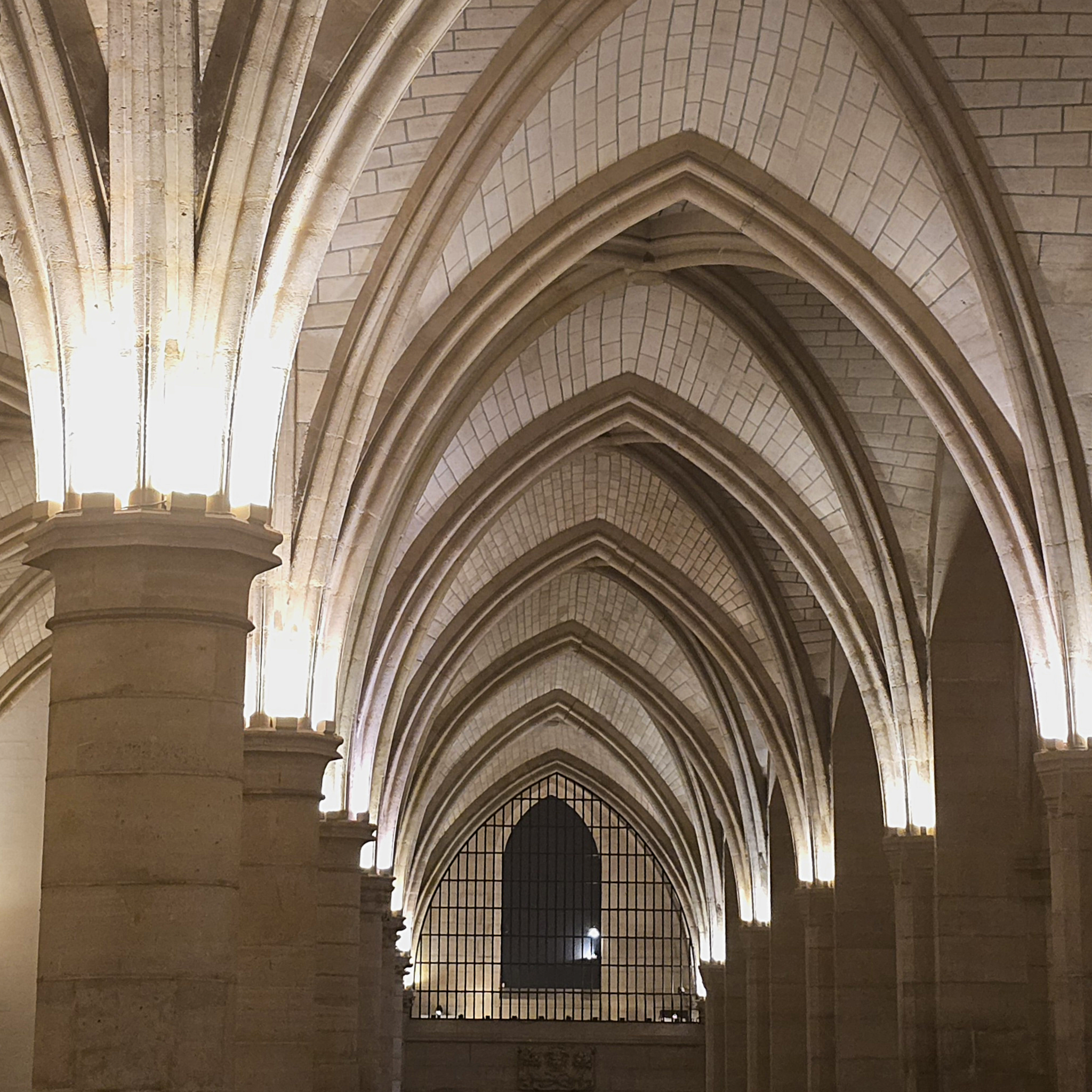 A Journey Through the Visible and Invisible Conciergeries