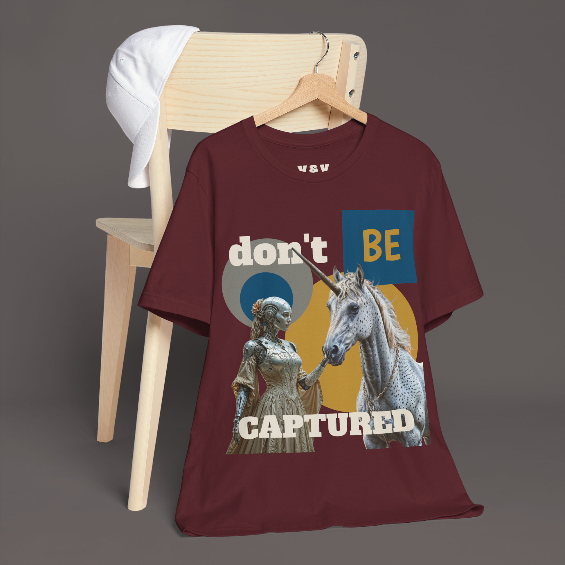 A Maiden and an Unicorn - Medieval Lore Unisex Art Tee