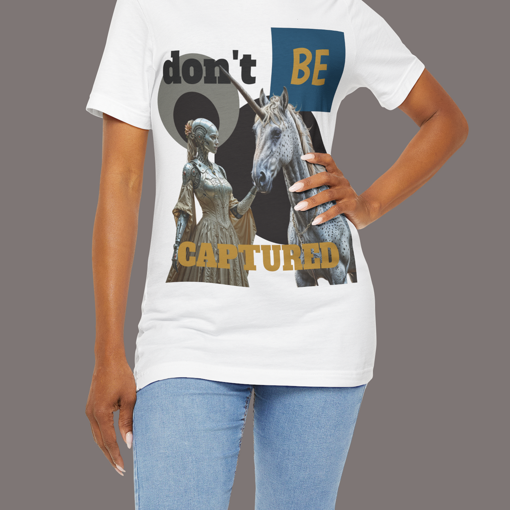 A Maiden and an Unicorn - Medieval Lore Unisex Art Tee